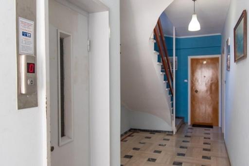 ארטמידה Lavish & Spacious Apt With Stunning Seaview, 10 Min Ath Airport מראה חיצוני תמונה