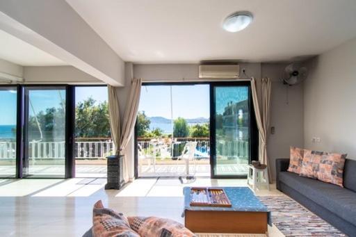 ארטמידה Lavish & Spacious Apt With Stunning Seaview, 10 Min Ath Airport מראה חיצוני תמונה