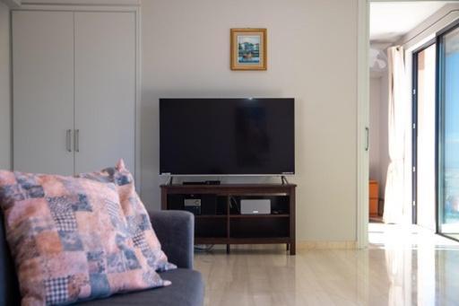 ארטמידה Lavish & Spacious Apt With Stunning Seaview, 10 Min Ath Airport מראה חיצוני תמונה
